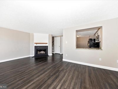 572 Hollyberry Way