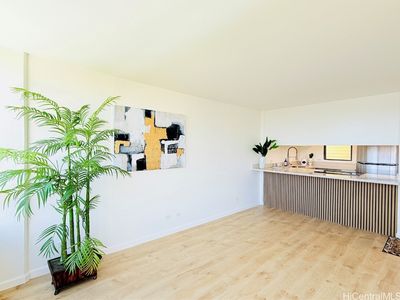 1054 Green St APT 604