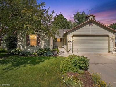 2767 N Westland Pl