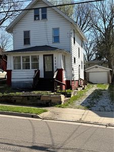 1103 Sawyer Ave