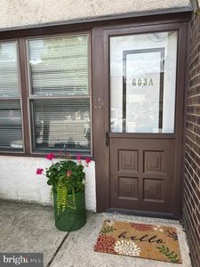 611 Roxborough Ave #603A