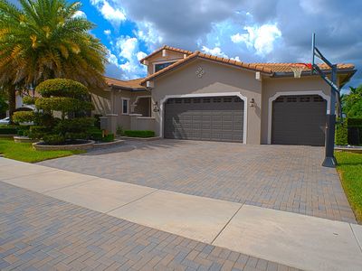 8965 Watercrest Circle E