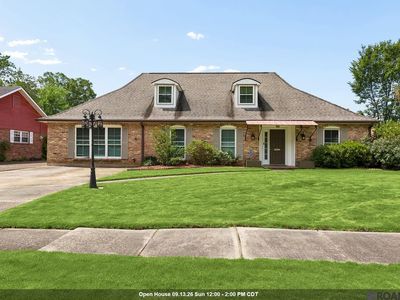 9772 Chateau Dr