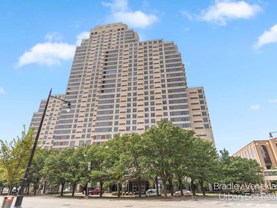 104 Campau Cir NW