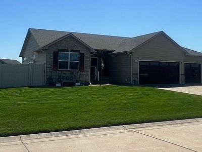 3 Bristol Dr