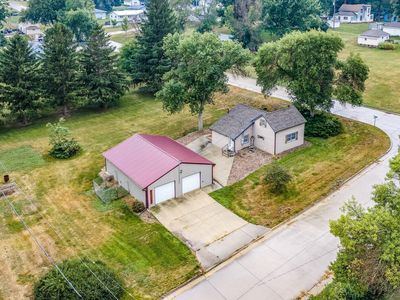 203 Pine Ave