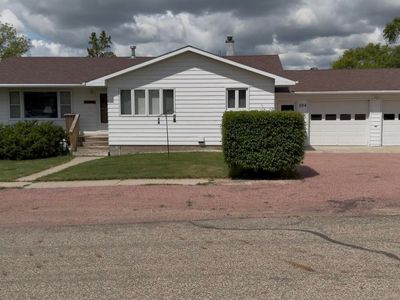 Property at 204 2nd Ave, Frederick City, SD