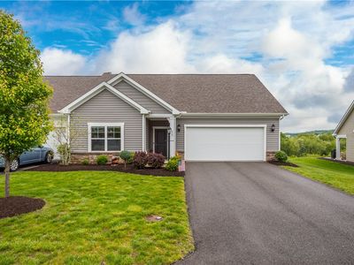55 Hawthorne Dr