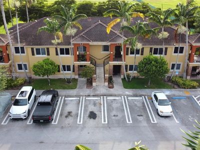940 NE 33rd Ter Unit 102