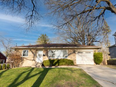 1434 Cambridge Dr SE