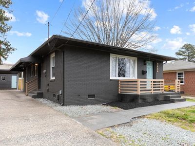 605 Cecil St