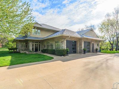 4428 Perry Way