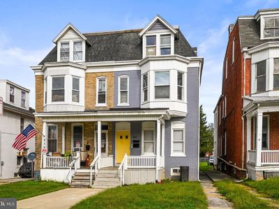 311 W Jackson St