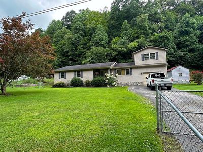 844 Upper Blackberry Rd