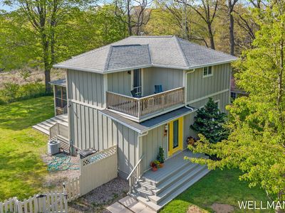 1005 Elizabeth St