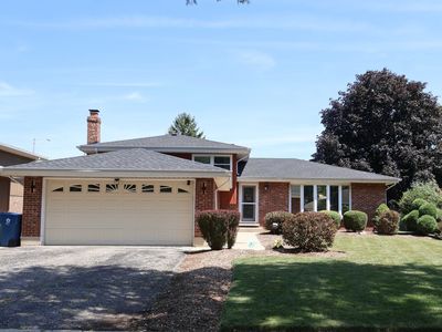510 W Millns Ct