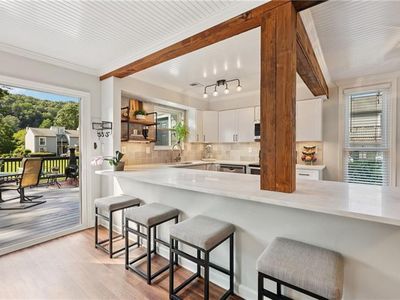 1027 Riverbend Club Dr SE