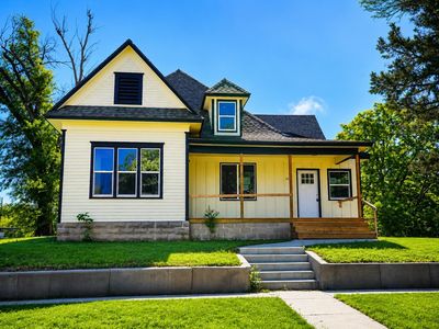Property at 1114 N Pine St, Newton, KS