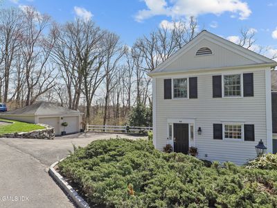 99 Greenwich Hills Dr