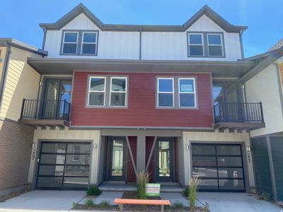257 W Bishop Pl #2-09