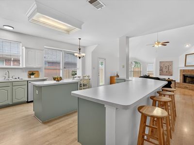 3841 Centenary Dr