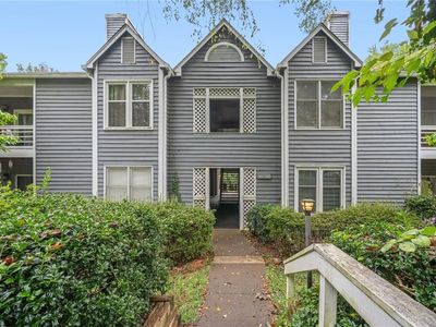 382 Meadows Cir