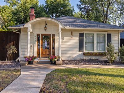 832 N Winnetka Ave