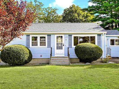 Property at 32 Henderson Circle, Salem, NH
