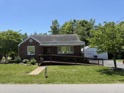 Property at 583 Brattontown Cir, Lafayette, TN