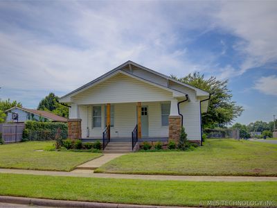 1200 E Fairview Ave