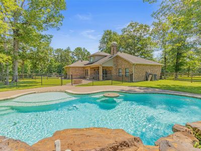 2400 Fm 3081 Rd
