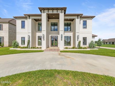 106 Trailing Oaks Dr