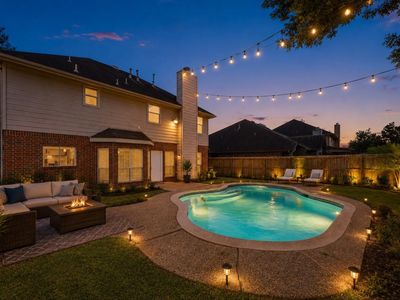 12206 Meadow Park Ct