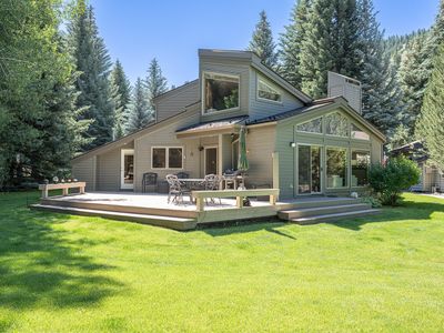 108 Sunrise Dr