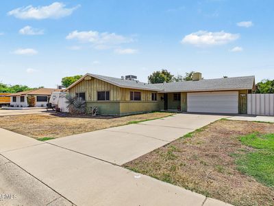 2109 W KEIM Drive