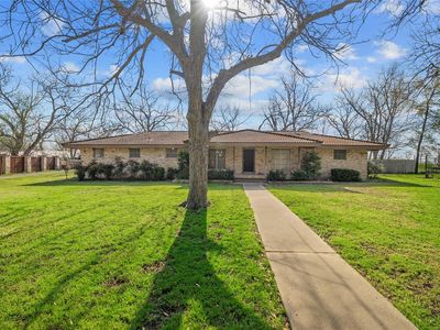 7705 Shelton Rd