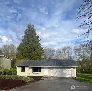 2111 Ponderosa Drive SE