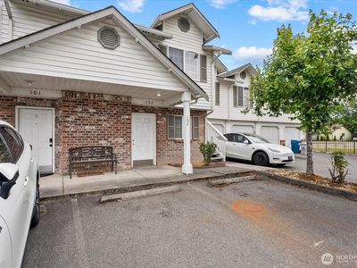 933 4th Avenue N #102