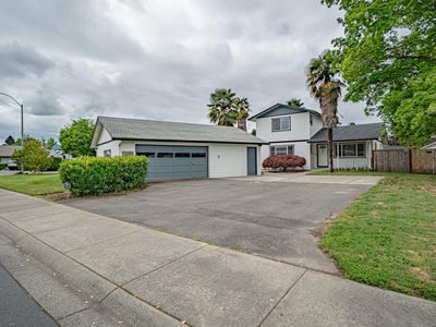 1457 SW Silver Maple Way