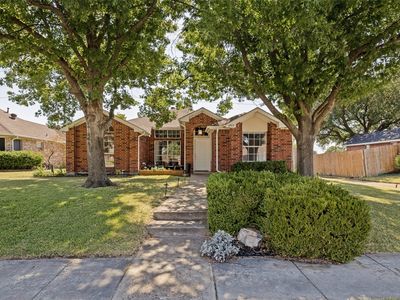 2922 Andrea Ln
