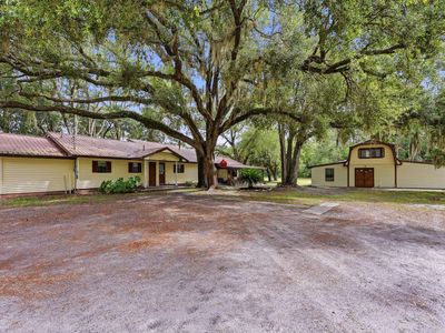 653 SW Duckett Ct