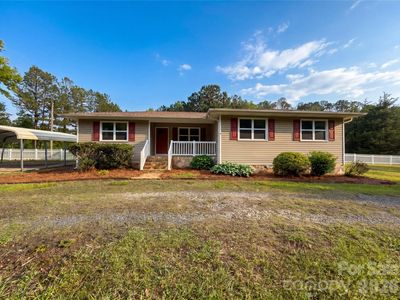 Property at 565 Rutledge Dr, Catawba, SC