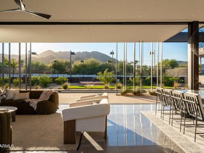 8302 N Mockingbird Ln