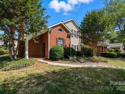 9221 N Vicksburg Park Ct