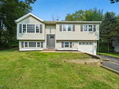 41 Paula Dr