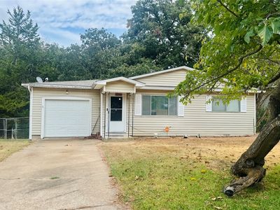 1200 Park Dr