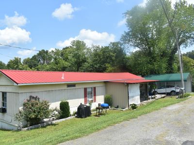 7 White Cir