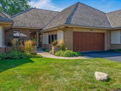 21905 West North AVENUE