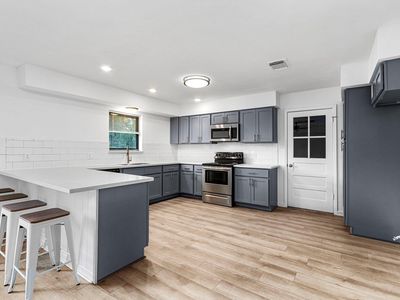 Property at 107 Bledsoe St, Prairie View, TX