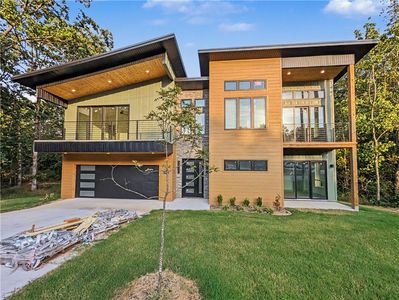 29 Eastleigh Dr